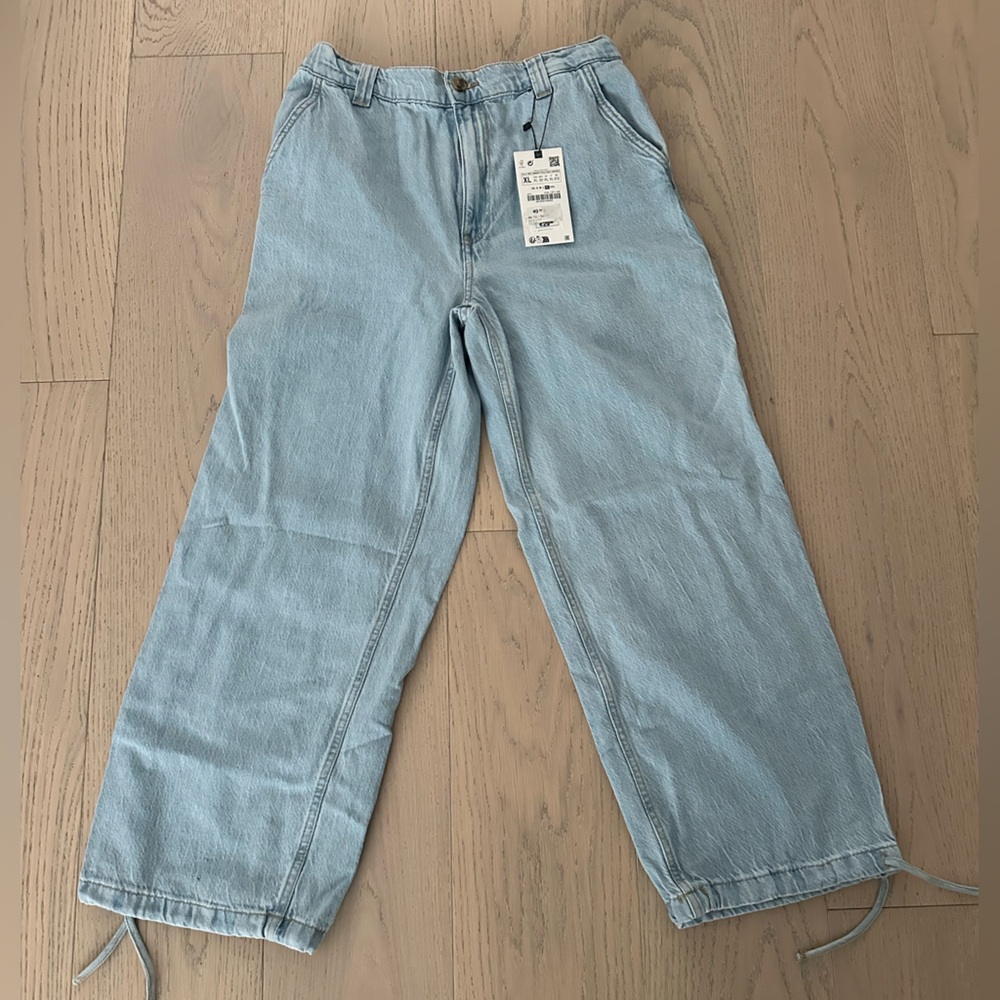 NWT Zara - Light blue loose jeans with elastic waist